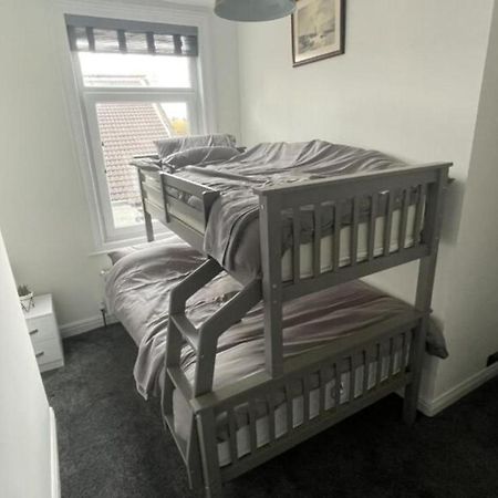 House Located Centrally For Up To 8 Guests 스카버러 외부 사진